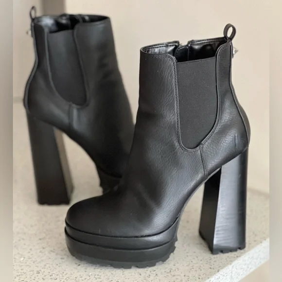 J Lo Margy ultra high heel platform ankle bootie boots chunky sexy 6.5 Chelsea - Picture 3 of 9